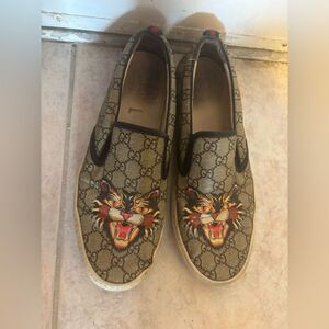Gucci Dublin Slip-On Sneaker cat design shoes gucci logo flats lion loafers